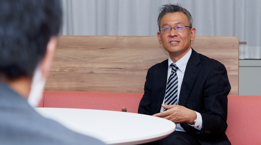 株式会社NTTPCコミュニケーションズ 総務部 法務考査担当 担当課長 横山新様
